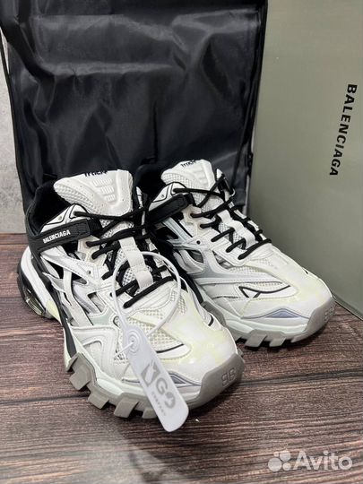 Кроссовки Balenciaga Track 2 White Black