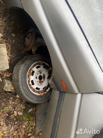 Крыло ford escort