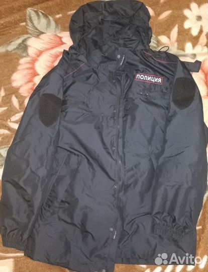 Женская форма полиции