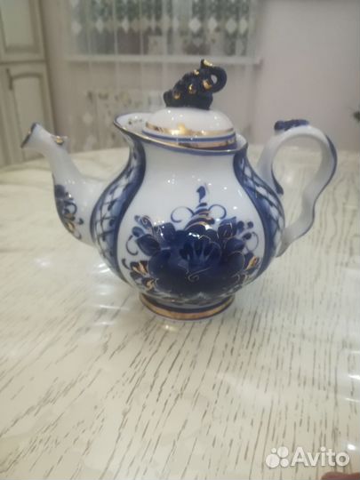 Посуда Гжель