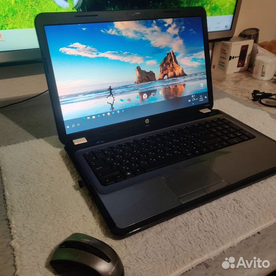 Ноутбук HP 17 дюймов SSD