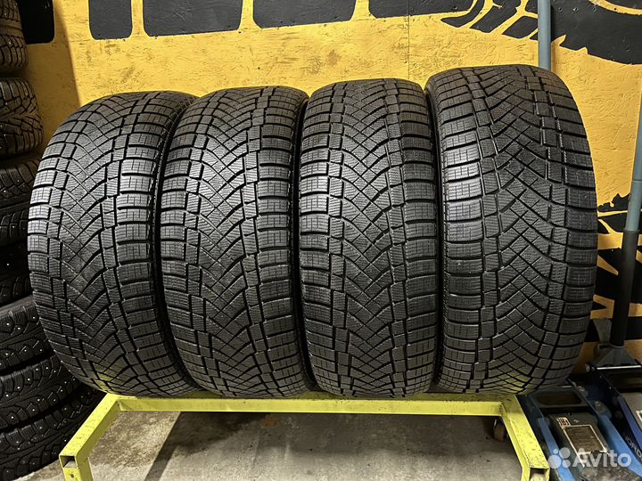 Pirelli Ice Zero FR 285/60 R18