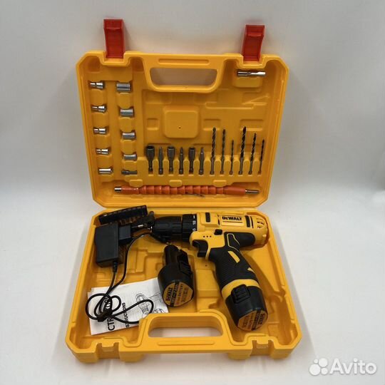 Шуруповерт Dewalt DW303