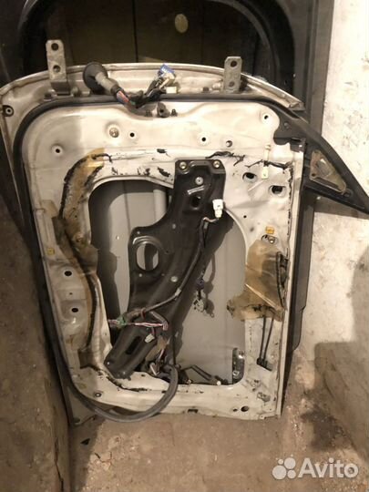 Дверь на crown 140