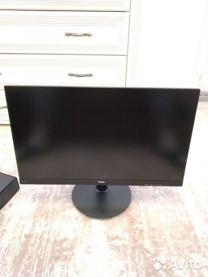 Монитор philips