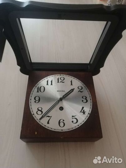 Старинные настенные часы