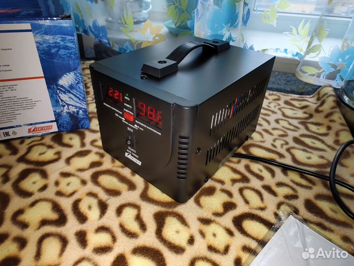 Понижающий трансформатор на 100-120в,1000VA-720вт