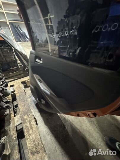 Задняя правая дверь на hyundai solaris 1 седан
