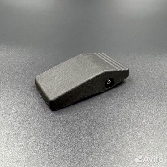 Защелка капота Suzuki DT9.9-40, DF9.9-15, DF8-30(A