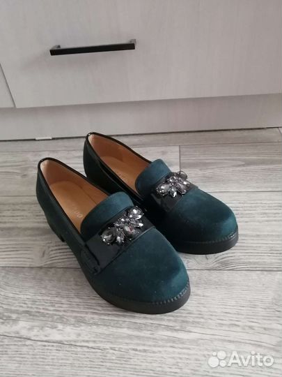 Туфли лоферы женские