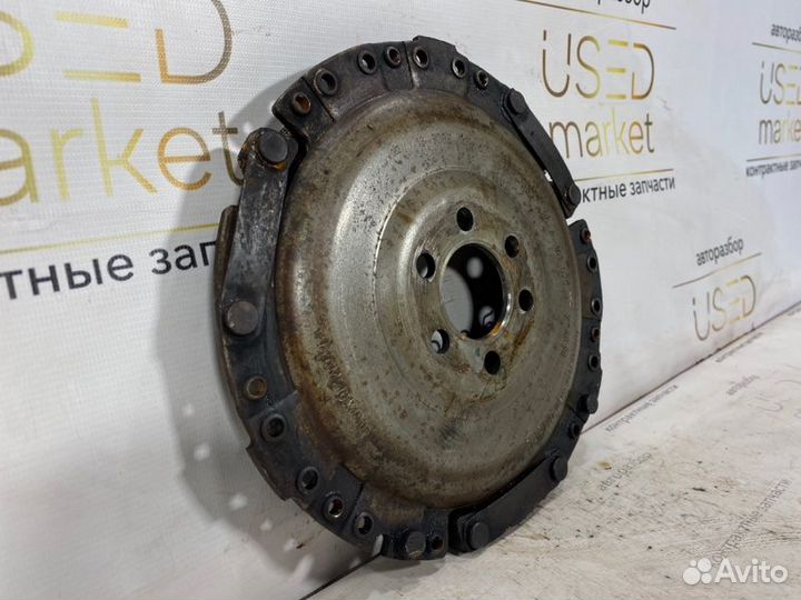 Корзина сцепления Volkswagen Golf 4 1.6 AKL