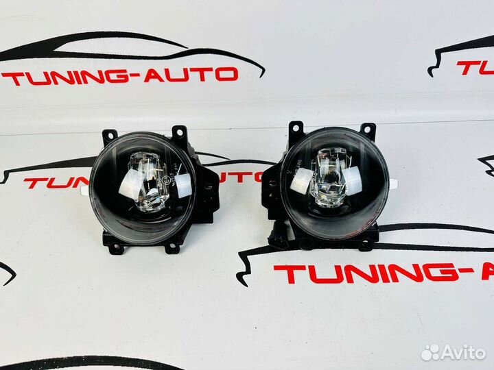 Противотуманные фары Toyota LC 200 / RAV4 Y8782