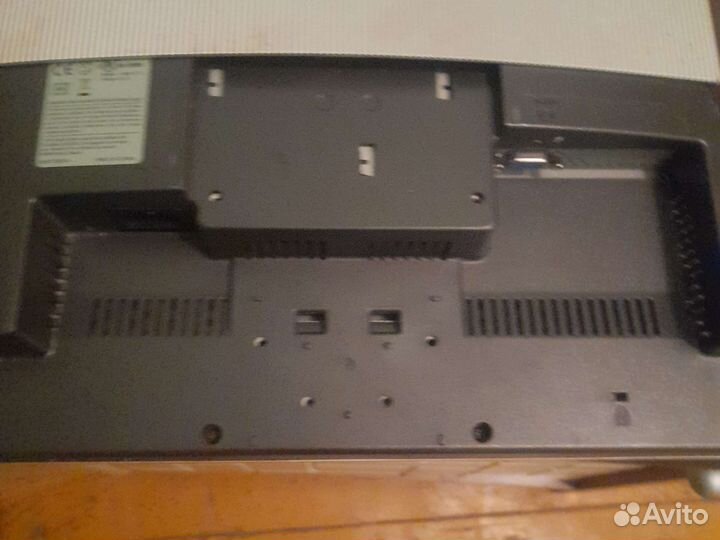 Монитор для компьютера LG flatron L1530S