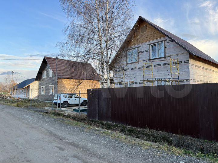 Дом 135 м² на участке 6 сот.