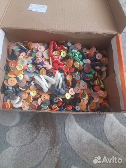 Пуговицы