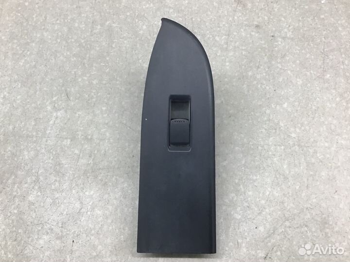 Кнопка стеклоподъемника Suzuki Grand Vitara 2006