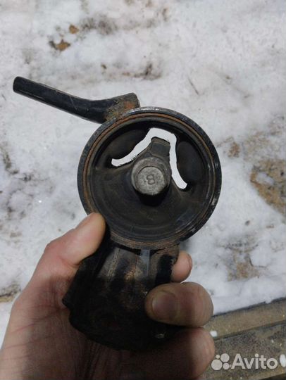 Подушка двигателя mitsubihi lancer 10