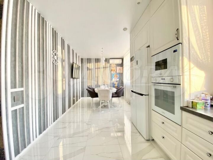 3-к. квартира, 82 м², 18/19 эт.