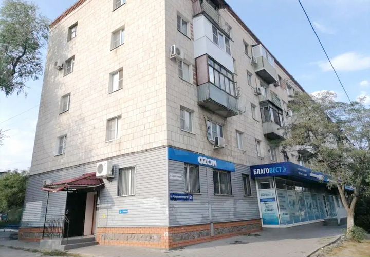 Помещение (доля 1/2), 381.7 м²