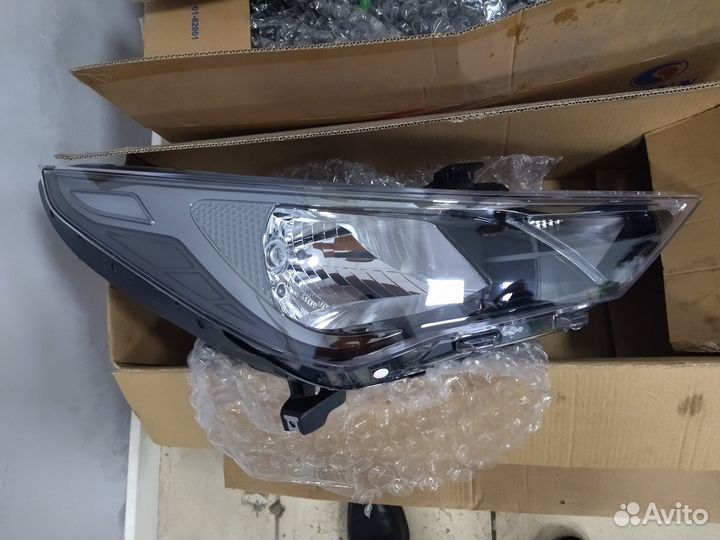 Фара передняя правая Solaris 21