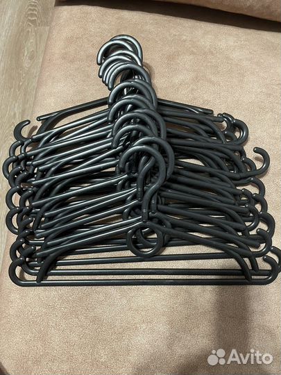 Вешалки плечики детские 19 шт