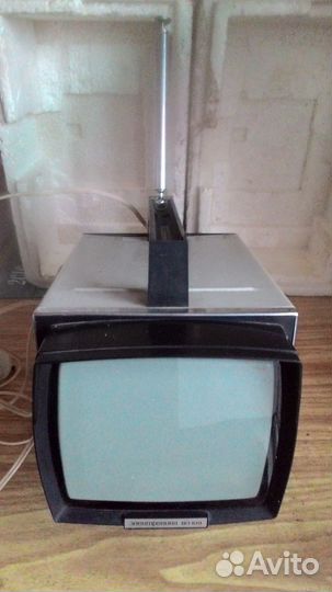 Телевизор кинескопный Электроника вл-100 б/у