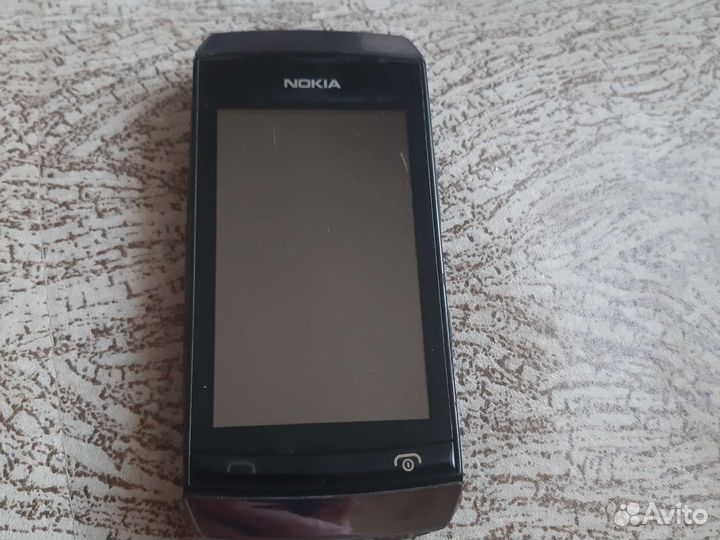 Телефон Nokia 305