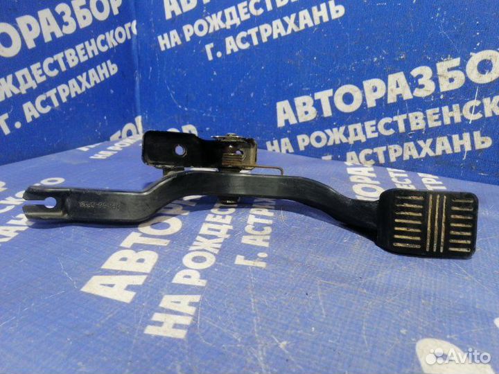 Педаль газа Hyundai Accent седан 2005