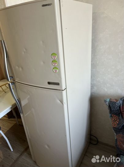 Холодильник Sharp