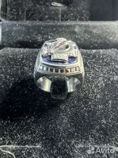 Мужской золотой перстень