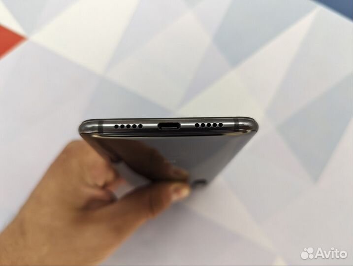 Xiaomi Mi 9, 6/64 ГБ