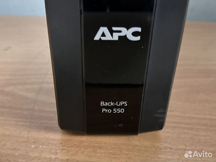 Ибп APC Back-UPS Pro 550 с АКБ