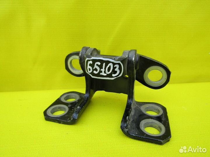 Петля пятой двери Toyota Prado 150 14г 65103