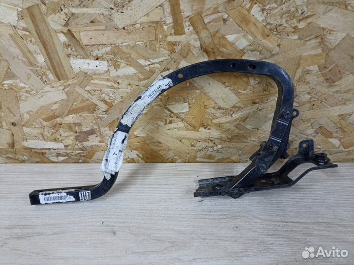 Петля багажника правая Toyota Camry XV70 2018