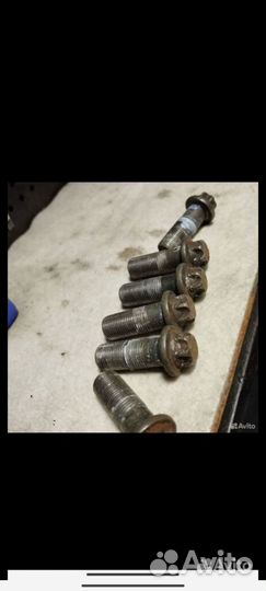 Болты на маховик фф2 дорестайл 2.0