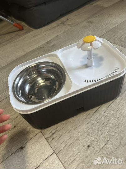 Фонтан поилка для кошек