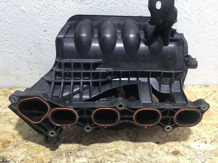 Коллектор впускной Honda Civic 5D R18A1 2006-2012