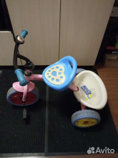 Трехколесный велосипед