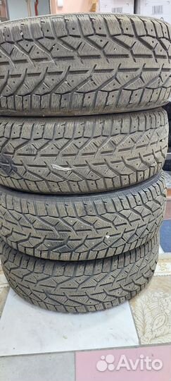 Tigar SUV Ice 215/60 R17