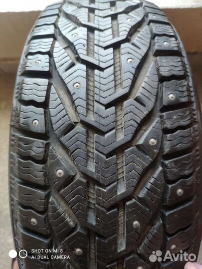 Arctic Trucks AT405 205/55 R16