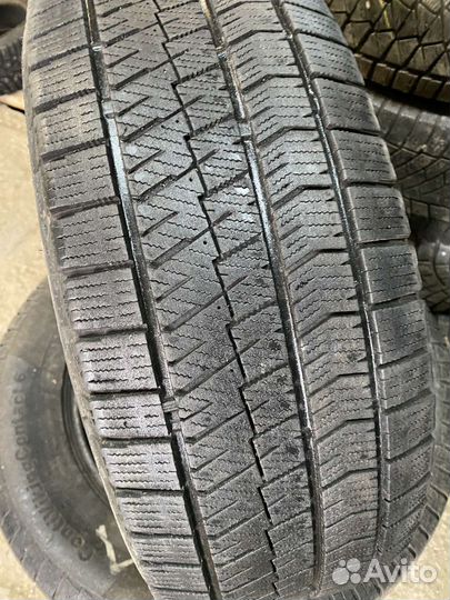 Bridgestone Blizzak Ice 205/55 R16