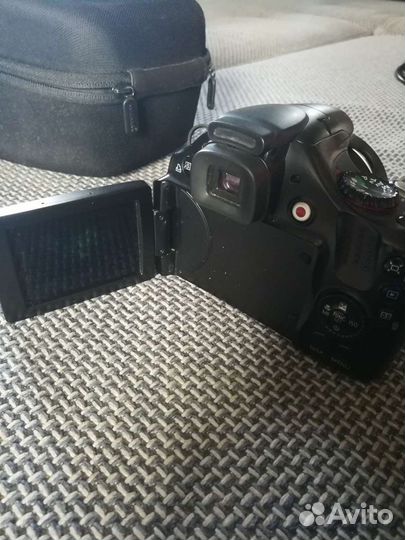 Фотоаппарат canon PC 1560