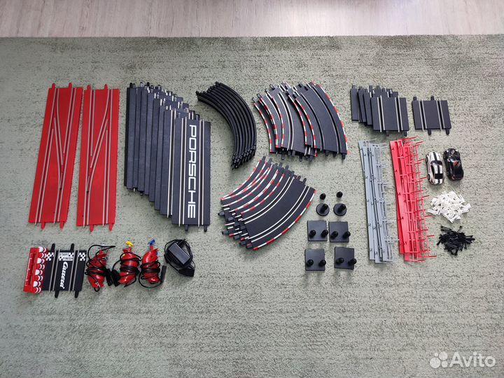 Автотрек Carrera Digital 143 Porsche GT3 Cup