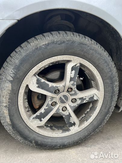 Yokohama ice guard stud 205/60 R16