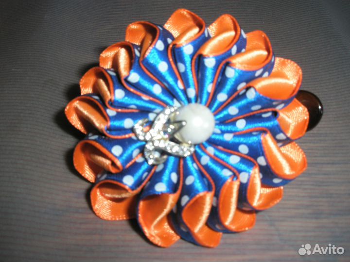 Банты, заколки, ободки - украшения для волос