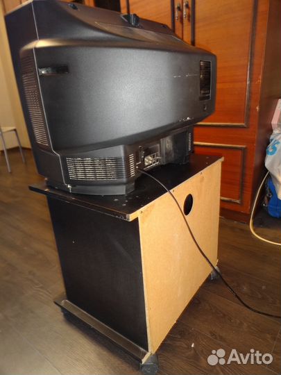 Тумба под телевизор