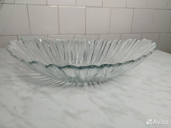 Ваза для фруктов на ножке, салатник