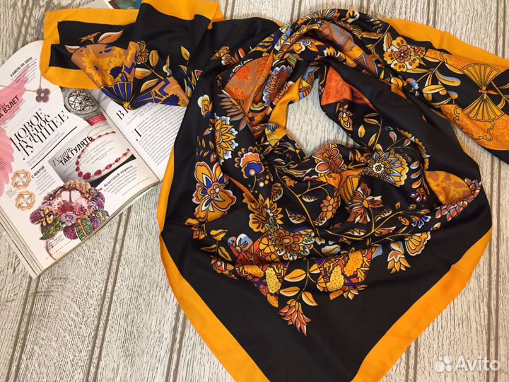Платок шаль черного цвета. Hermes Веер