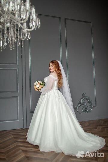 Свадебное платье.размер 46-54
