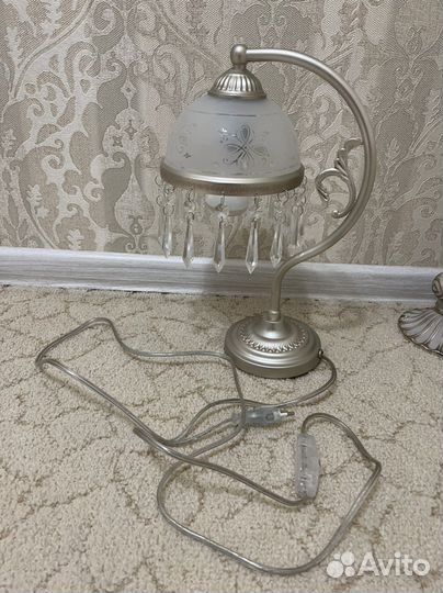 Лампа настольная